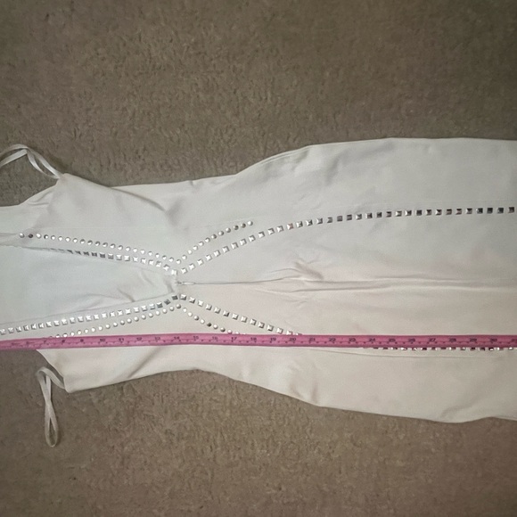 Sexy Bebe dress stretchable,in great condition.No stain or holes used 1 time. - Picture 3 of 4